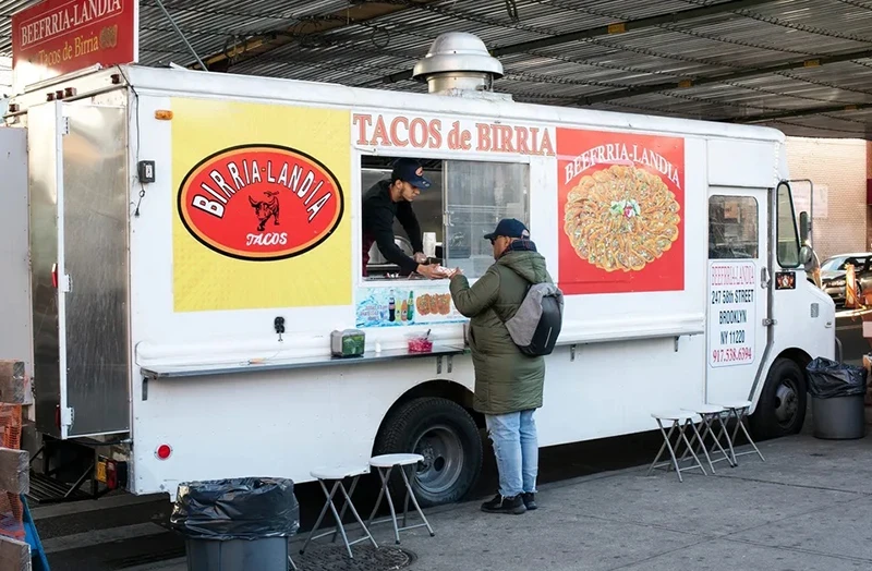 where locals eat in nyc