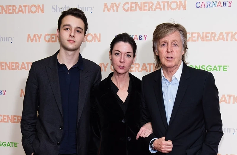 Phoebe Gates and Arthur Donald Call It Quits