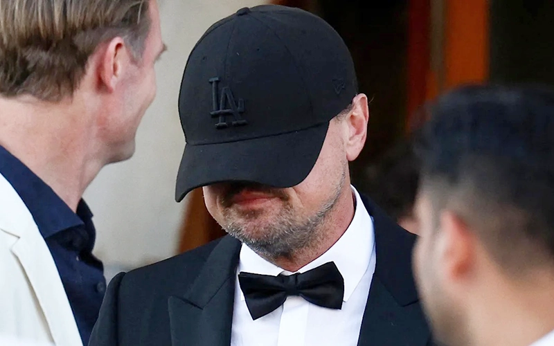 dicaprio paparazzi caught