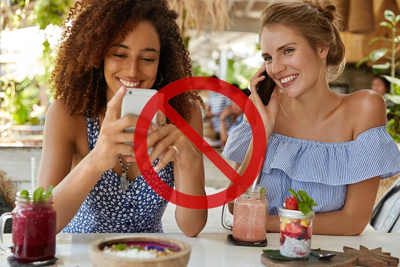phone free restaurants nyc