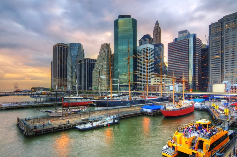 South Street Seaport Neighborhood